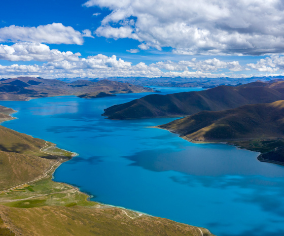 Tibetan Cooking Class and Linka (Picnic) at Yamdrok Lake