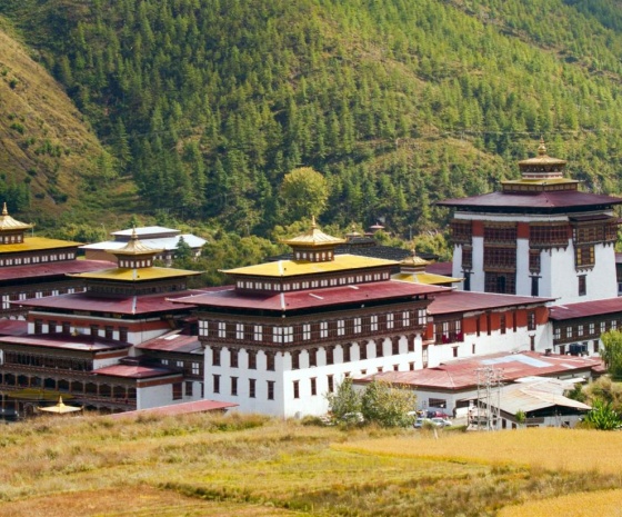 Thimphu to Punakha: 71 km; estimated driving time: 2 ½ hours 