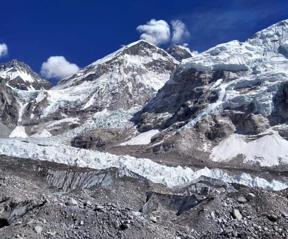 Lobuche - Gorak Shep (5,170m/16961ft): 3-4 hrs: Excursion to Everest Base Camp (5,364m/17594ft): 4-5 hours (B, L, D)